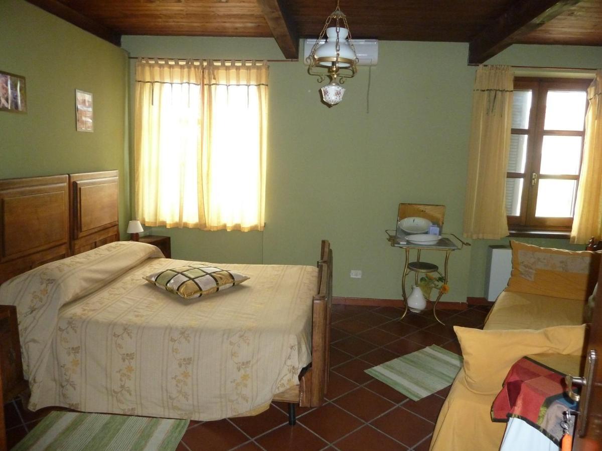 Agriturismo San Martino Кастильоне-Тинелла Номер фото
