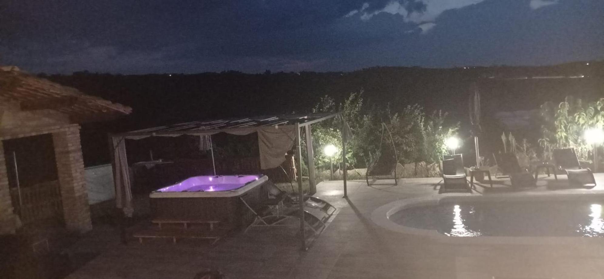 Agriturismo San Martino Кастильоне-Тинелла Экстерьер фото